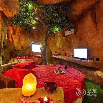 万爱情侣主题酒店(昆明汇都店)酒店提供图片
