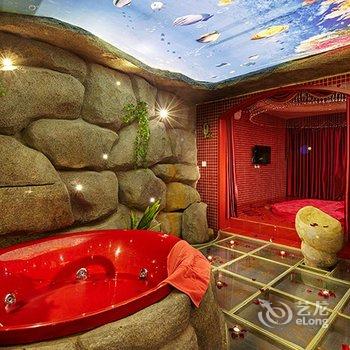 万爱情侣主题酒店(昆明汇都店)酒店提供图片