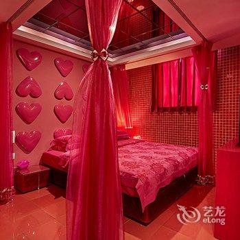 万爱情侣主题酒店(昆明汇都店)酒店提供图片