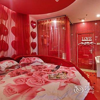 万爱情侣主题酒店(昆明汇都店)酒店提供图片