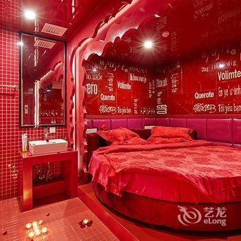 万爱情侣主题酒店(昆明汇都店)酒店提供图片