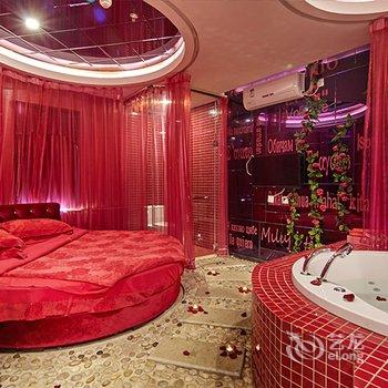 万爱情侣主题酒店(昆明汇都店)酒店提供图片