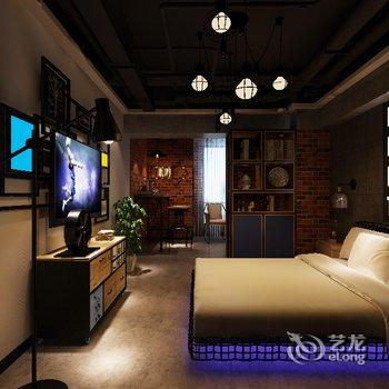 西安钟楼浅时光情侣情趣主题酒店(通化门地铁站店)酒店提供图片