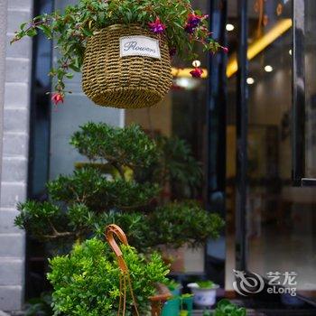 亲的客栈·黄山芳飞阁店酒店提供图片