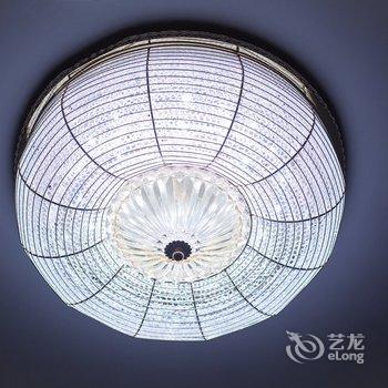 海盐斯维登度假酒店(巴黎海琴公馆)酒店提供图片