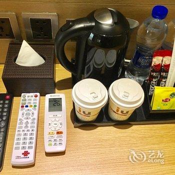 IU酒店(东凤新沙口大桥店)酒店提供图片