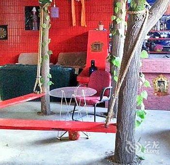 张掖七彩丹霞国际青年旅舍酒店提供图片