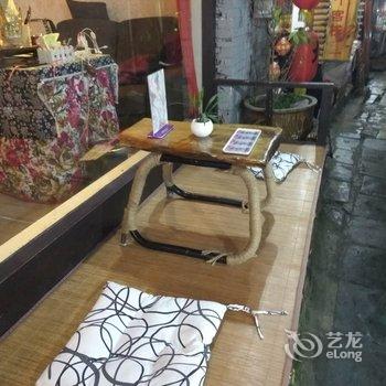 凤凰桃花源记忆客栈酒店提供图片