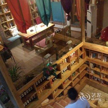 昭通宽窄巷子假日酒店用户上传图片