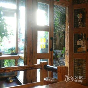 昭通宽窄巷子假日酒店用户上传图片