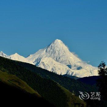 康定新都桥四海一家智能宾馆酒店提供图片