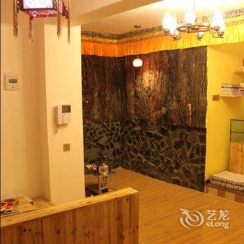 康定胖扎西藏式特色客栈酒店提供图片