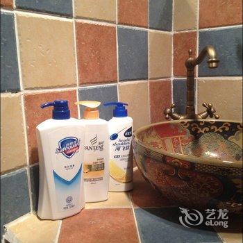 康定胖扎西藏式特色客栈酒店提供图片