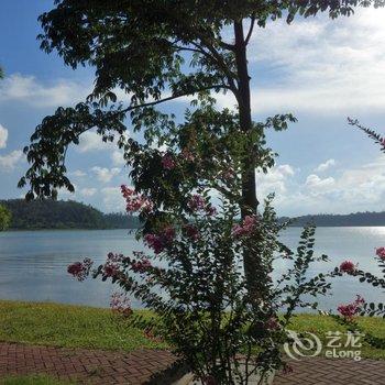 派酒店(湛江赤坎步行街岭南师范学院店)酒店提供图片