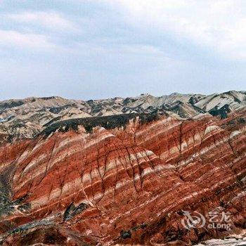 临泽七彩丹霞宇峰山庄酒店提供图片