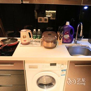 遇家精品酒店公寓(火车东站保利中汇店)酒店提供图片