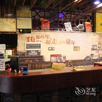 凤凰百花园临江主题客栈酒店提供图片