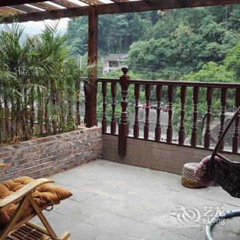 凤凰百花园临江主题客栈酒店提供图片