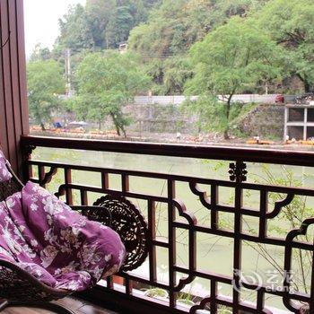凤凰百花园临江主题客栈酒店提供图片