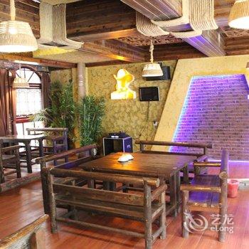 凤凰百花园临江主题客栈酒店提供图片