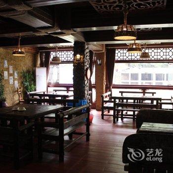 凤凰百花园临江主题客栈酒店提供图片