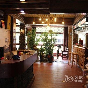 凤凰百花园临江主题客栈酒店提供图片