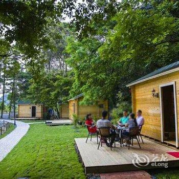 清远峰林墨客人文住宿酒店提供图片