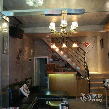 深圳较场尾纸牌屋客栈酒店提供图片