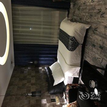 兰州西站乐谷臻品酒店式主题公寓酒店提供图片