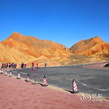 张掖七彩丹霞国际青年旅舍酒店提供图片