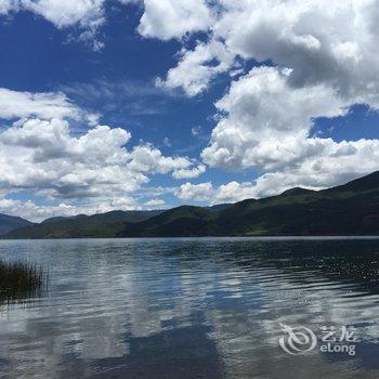 泸沽湖云旅观湖客栈酒店提供图片