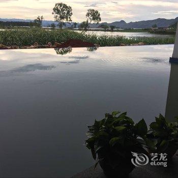 普者黑夏雨湖畔客栈酒店提供图片