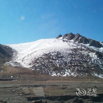 海南藏族假日阳光青年旅社酒店提供图片