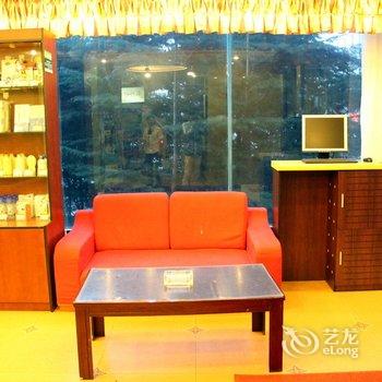 如家快捷酒店(威海世昌大道大润发幸福门店)酒店提供图片