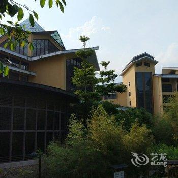 龙门地派温泉度假酒店用户上传图片