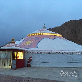 临泽靠山大营丹霞自驾游休闲山庄酒店提供图片