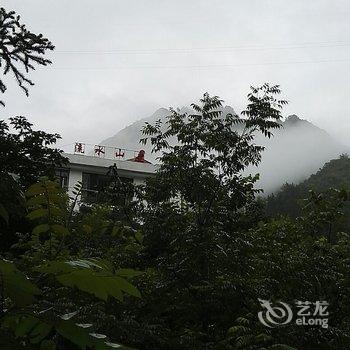 神农架流水山庄酒店提供图片