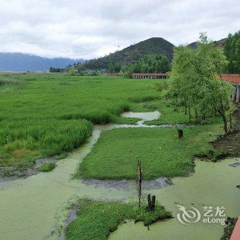 泸沽湖摩梭达巴苑酒店提供图片