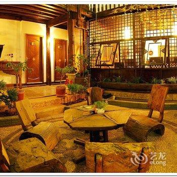 丽江花神客栈(一缕阳光连锁观景店)酒店提供图片