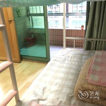 深圳八月十五青年旅舍(火车站东门店)酒店提供图片