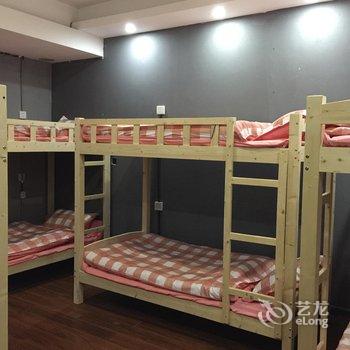 重庆关一零的青旅酒店提供图片