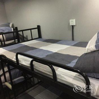 重庆关一零的青旅酒店提供图片