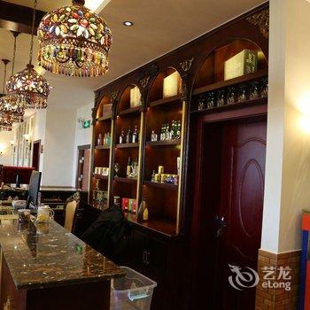 红原雪域四谛大酒店酒店提供图片