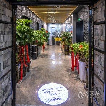 张家界四大名筑美学客栈(筑梦店)酒店提供图片