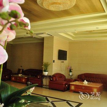 Q+理塘凯曼酒店酒店提供图片