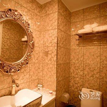 西安钟楼浅时光情侣情趣主题酒店(通化门地铁站店)酒店提供图片