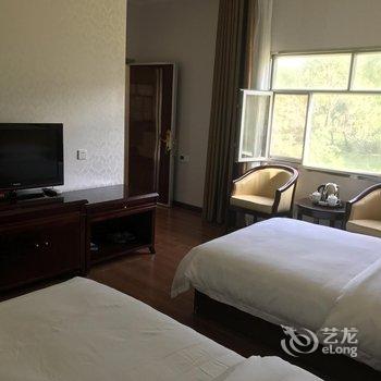 新源胡杨林风情园大酒店酒店提供图片