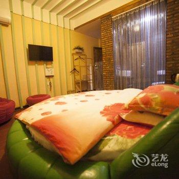 凤凰WE旅店酒店提供图片