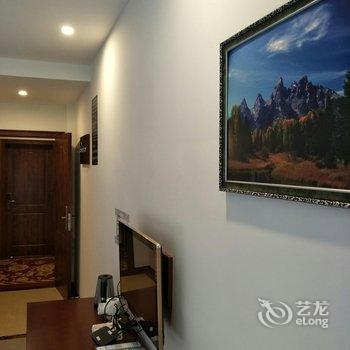 甘孜稻城亚丁格绒民居酒店提供图片