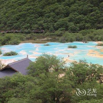 松潘黄龙乡雪山红客栈酒店提供图片